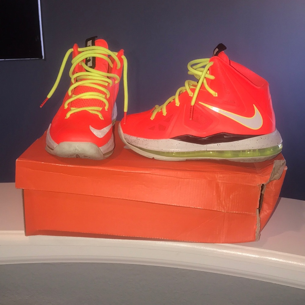 Nike Lebron X